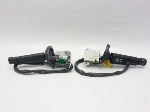 Переключатель света и поворотов подрулевой HOWO A7 правой (оригинал)