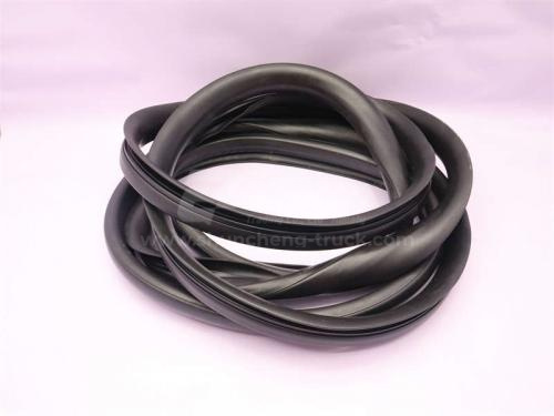 Резинка уплотнительная лобового стекла SHAANXI F2000/X3000 (оригинал)