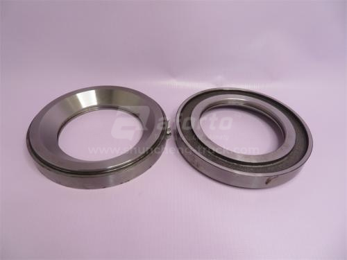 Кольцо распорное сальника ступицы передней HOWO 70T AC26 (оригинал)