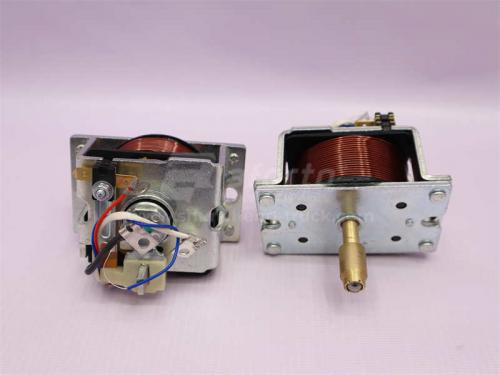 Реле стартера втягивающее 2745 (толкатель)STEYR