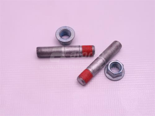 Болт 16*88*1.5 кронштейн двигателя HOWO TX (оригинал)