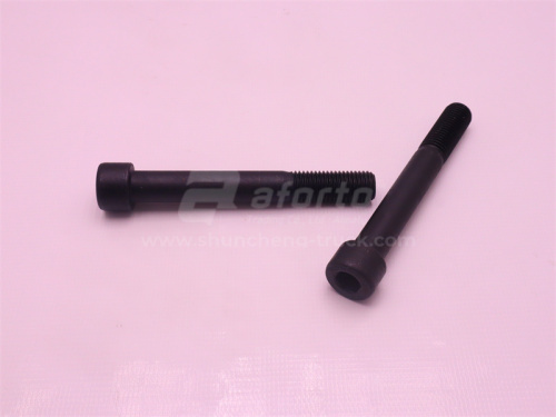 Болт под шестигранник 24*180