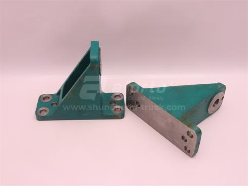 Кронштейн подушки двигателя D10 задней 0039