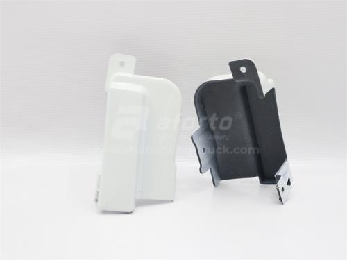 Заглушка навеса двери левая верхняя HOWO 2010 белая