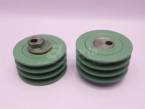 Шкив натяжителя ремня WD615 (под 3 ремня, эксцентрик) (оригинал)