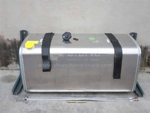 Бак топливный VOLVO 600L 150*70*70 S = 2.5 квадратный с кронштейн и приложение