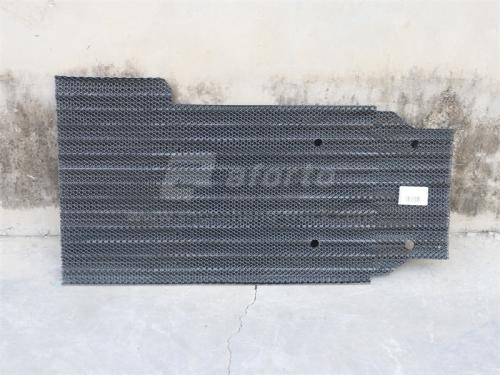 Брызговик передний пластмассовый правый SITRAK C7H самосвал