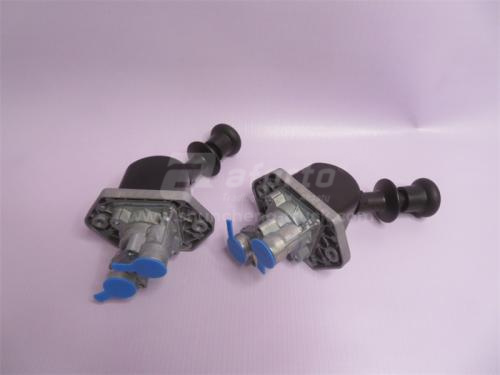 Клапан воздушный стояночного тормоза HOWO/FOTON OUMAN (2 отверстия) SORL