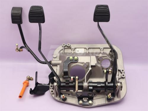 Кронштейн педалей SHAANXI F2000 в сборе (оригинал)