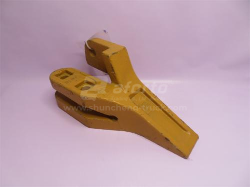 Зуб ковша боковой XCMG LW500F/LW500K/LINGONG LG953 левый новая модель (3 отв.) (оригинал)