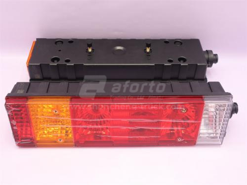 Фонарь задний SHAANXI F3000/X3000/X5000/L3000 новая модель правая (оригинал)