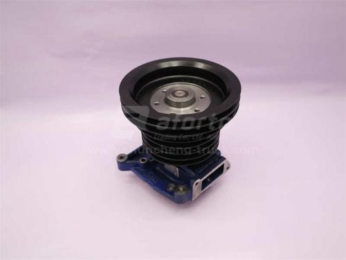 Помпа 0050 HOWO под клиновой ремень большая (оригинал)