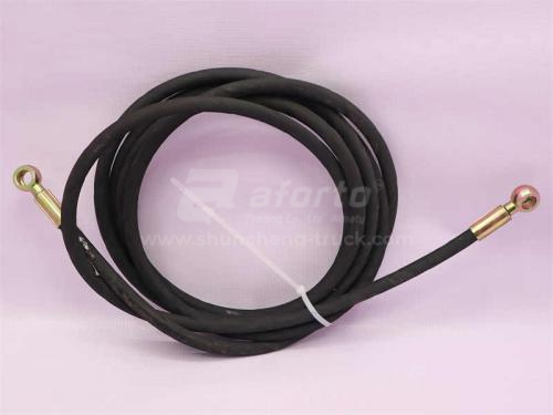 Шланг сцепления HOWO 70T 4,5 м. под штуцер -с штуцер (оригинал)