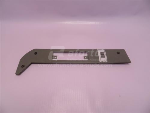 Заглушка бампера SHAANXI F3000 (тягач) боковая правая