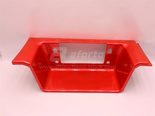 Щиток подножки HOWO 2008 (тягач) красный левый