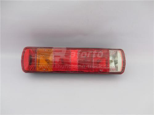 Фонарь задний HOWO A7/SITRAK C7H/TX/T5G правая