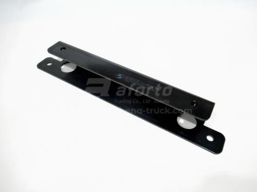 Кронштейн термо защита глушителя SHAANXI X6000 вниз (оригинал)