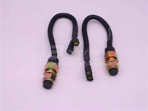 Переключатель гидроцилиндр подъема кабины HOWO A7/T7H/V7/T5G310