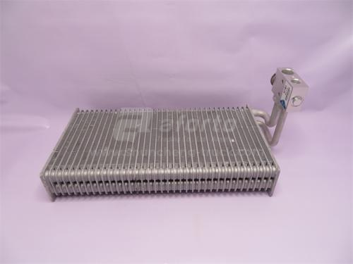 Радиатор кондиционера HOWO