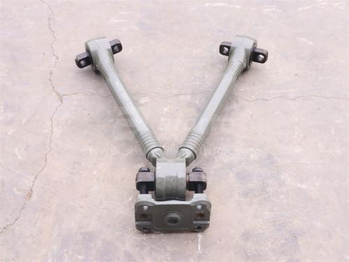 Тяга реактивная SITRAK/HOWO T7 V-образная (тягач) 98*65*152*25 с кронштейн/болт