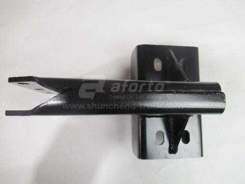 Держатель крепления бампера SHAANXI X5000 330 левый (оригинал)