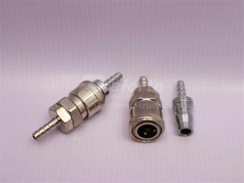 Разъем пневмосоединение D = 06