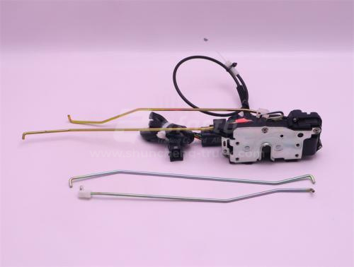 Замок двери кабины с тягой SHAANXI X3000 электрический левый (оригинал)