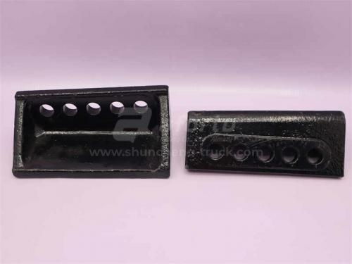 Кронштейн КПП SHAANXI X3000 правая (оригинал)