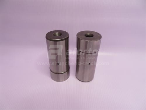 Вал КПП SINOTRUK HW19712/21712 заднего хода правый