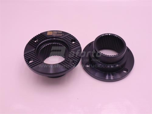 Фланец КПП SINOTRUK выходного вала D = 180 /шлицы = 44 /отверстий =4 высота 81mm (оригинал)
