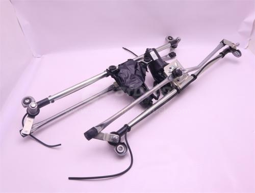 Электродвигатель стеклоочистителя HOWO T5G/TX с механизм стеклоочистителя (оригинал)