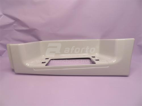 Щиток подножки HOWO 2008 (самосвал) белый левый