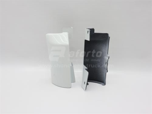 Заглушка навеса двери левая нижняя HOWO 2010 белая