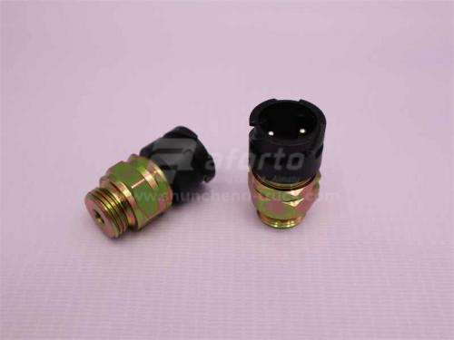 Клапан электромагнитный блокировки межосевого дифференциала STEYR/HOWO новая модель (оригинал)