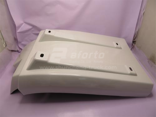 Брызговик HOWO 2008 переднего колеса правый округлый белый