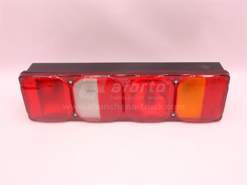 Фонарь задний HOWO A7/SITRAK C7H/TX/T5G правая (оригинал)