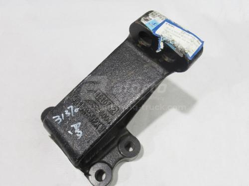 Кронштейн двигателя SHAANXI X6000 передний левый (оригинал)