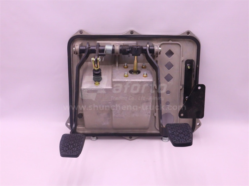 Кронштейн педалей SHAANXI M3000 в сборе