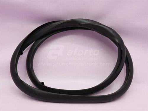 Резинка уплотнительная стекло кабины заднее SHAANXI X3000 (оригинал)