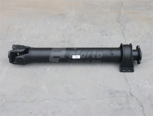 Кардан SHAANXI F3000 8*4 приводной 1210мм фланец-180 крестовина-68 отв.-4 с подвесным