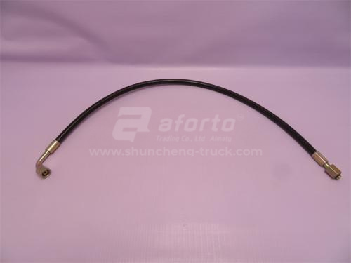 Шланг гидравлики подъёма кабины HOWO/SHAANXI 0.6m