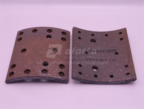 Накладка колодки тормозной HOWO 2009 задней 200*220 14 отв QINYAN