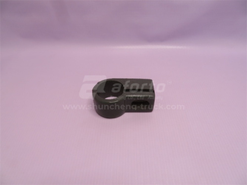 Зажим трубы крепления КПП SINOTRUK