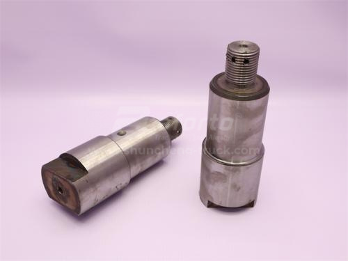 Палец поворотный нижний (без гайкой) (в раме) XCMG LW500F (оригинал)