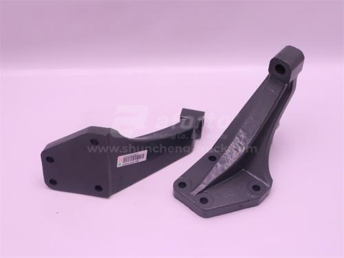 Кронштейн подушки двигателя HOWO TX передней левая (оригинал)