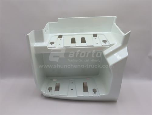 Щиток подножки SHAANXI X6000 белый левая