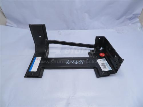 Кронштейн щиток подножки GTL верхней правой