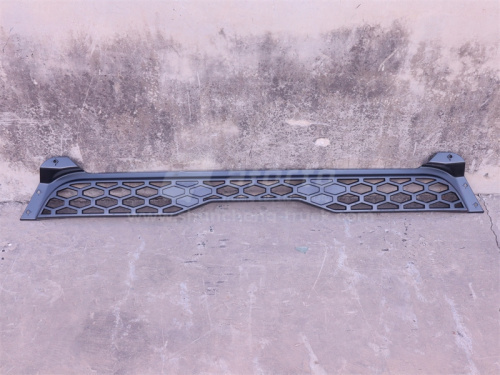 Решётка бампера SHAANXI X3000/X5000 2019 самосвал черная верхняя