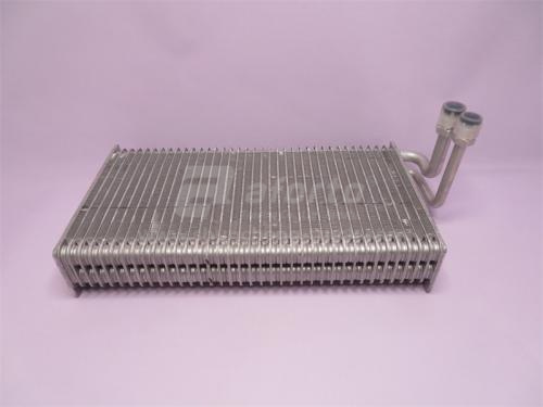 Радиатор кондиционера HOWO/STRW