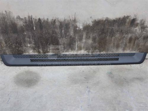 Решетка капота SHAANXI F3000 нижняя (оригинал)
